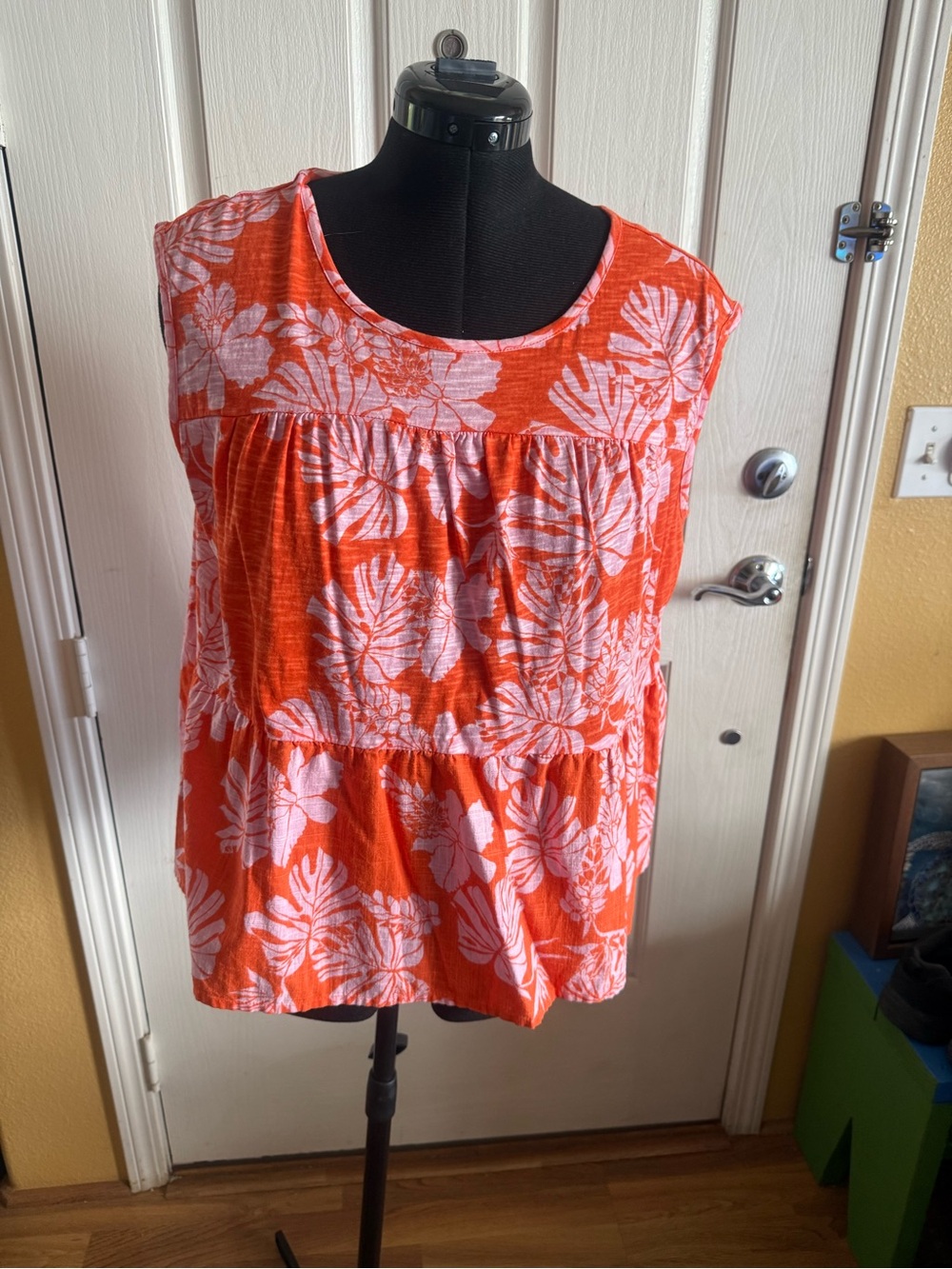 Style & Co. Orange and White Floral Sleeveless Tiered Tank